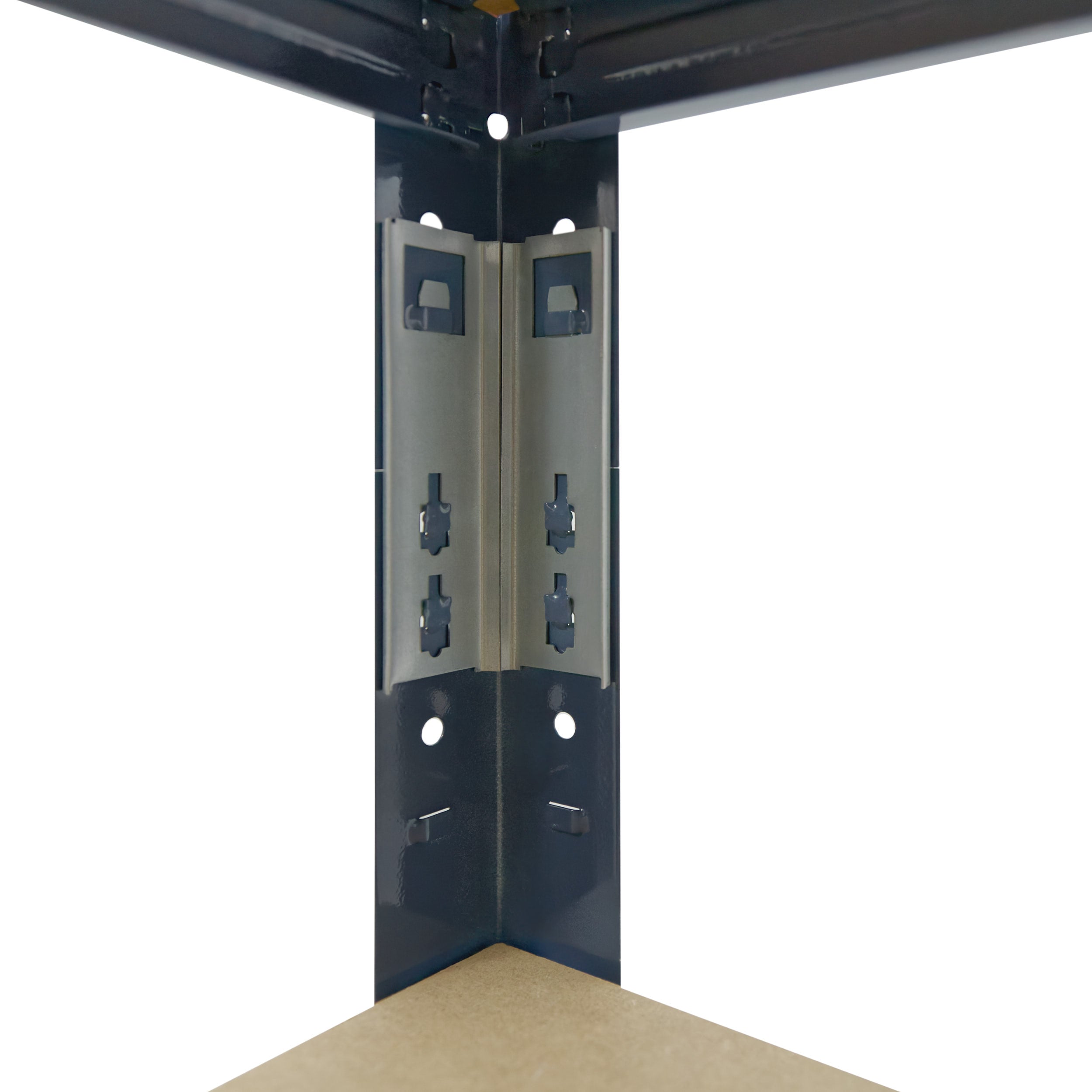 Verbinder zwischen Standelementen ermöglichen Regale größer als 115cm